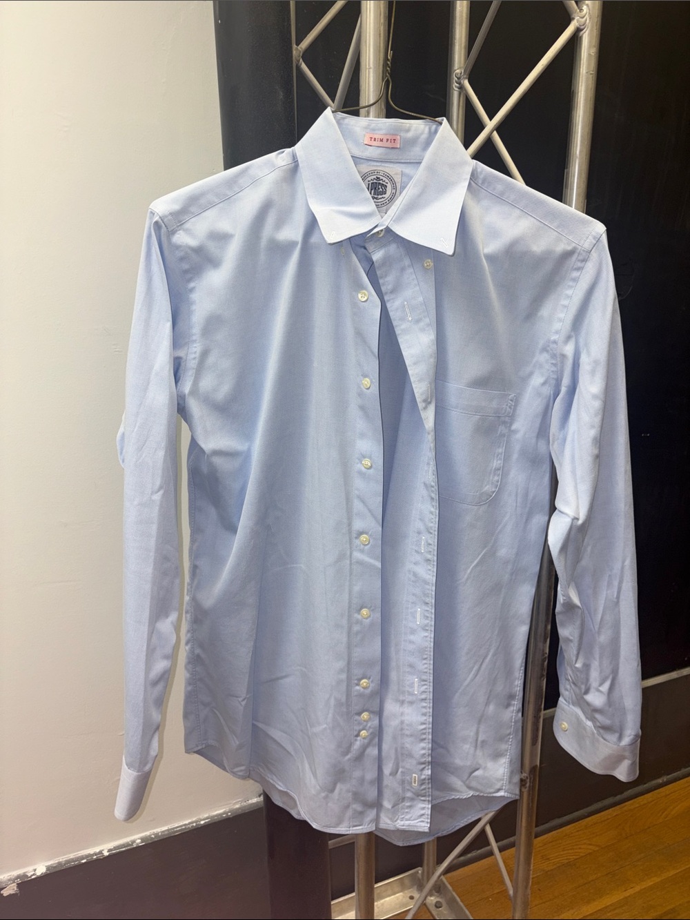 J. Press 100% Cotton Light Blue Men's Button-Down Dress Shirt